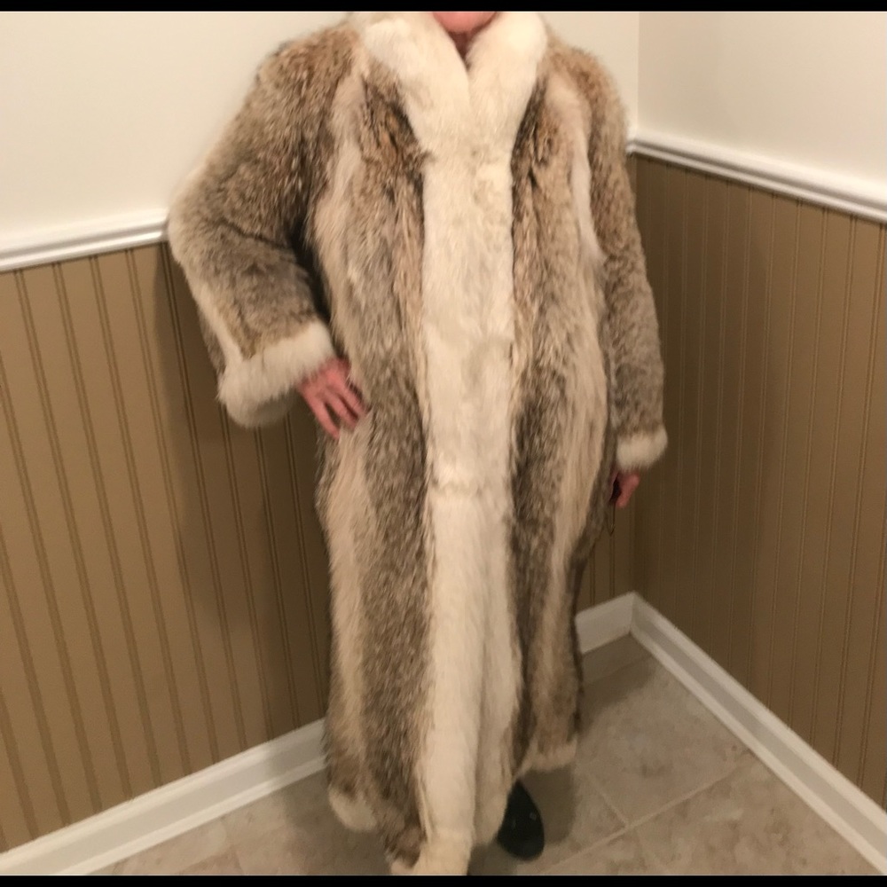 Coyote and Fox full length fur coat satin lined NEED TO SHIP BEFORE JAN 6th
